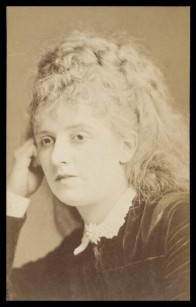 London Stereoscopic and Photographic Company, Guy Little Theatrical Photograph