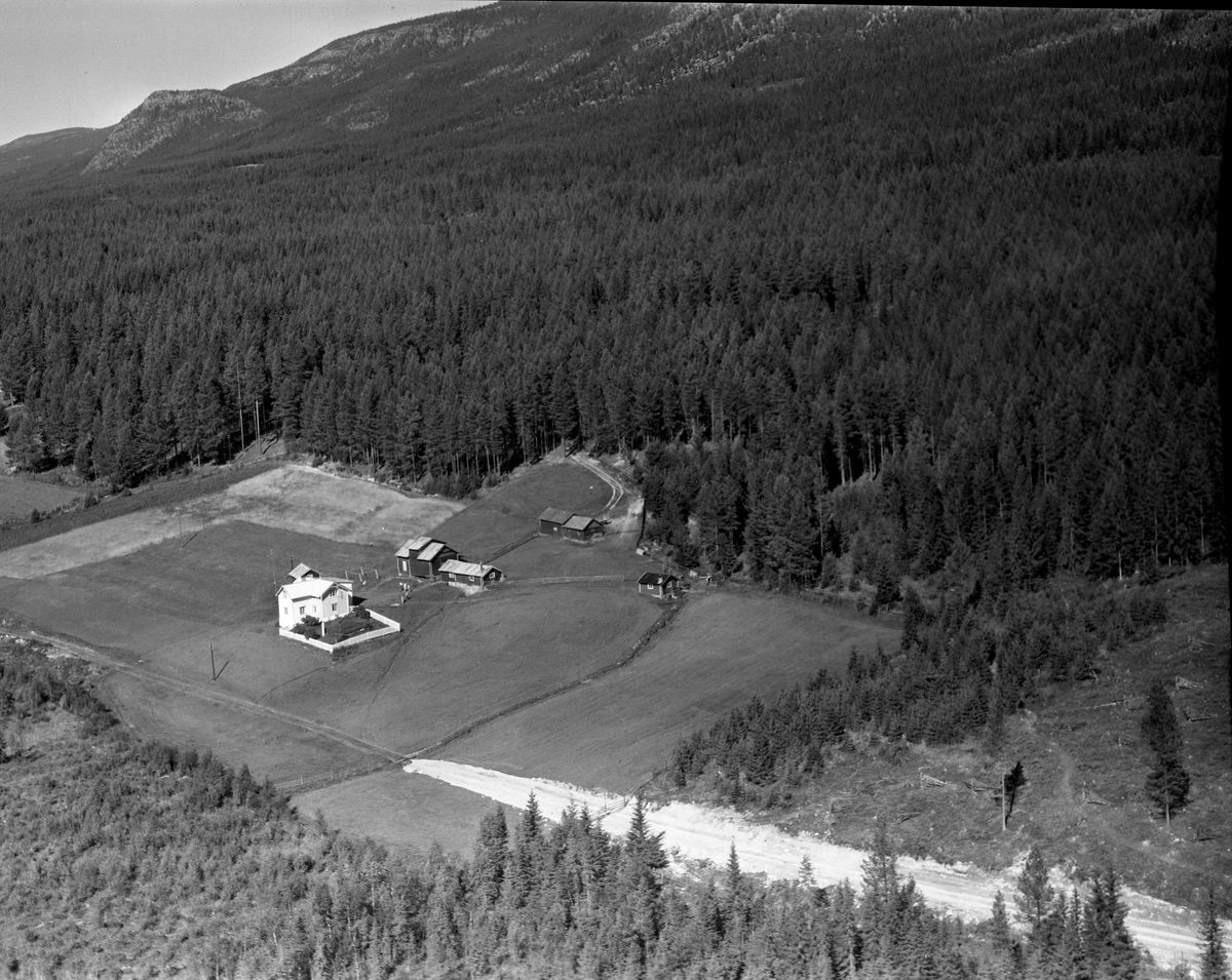 Widerøes Flyveselskap A/S, Gardsbruk Rendalen.
