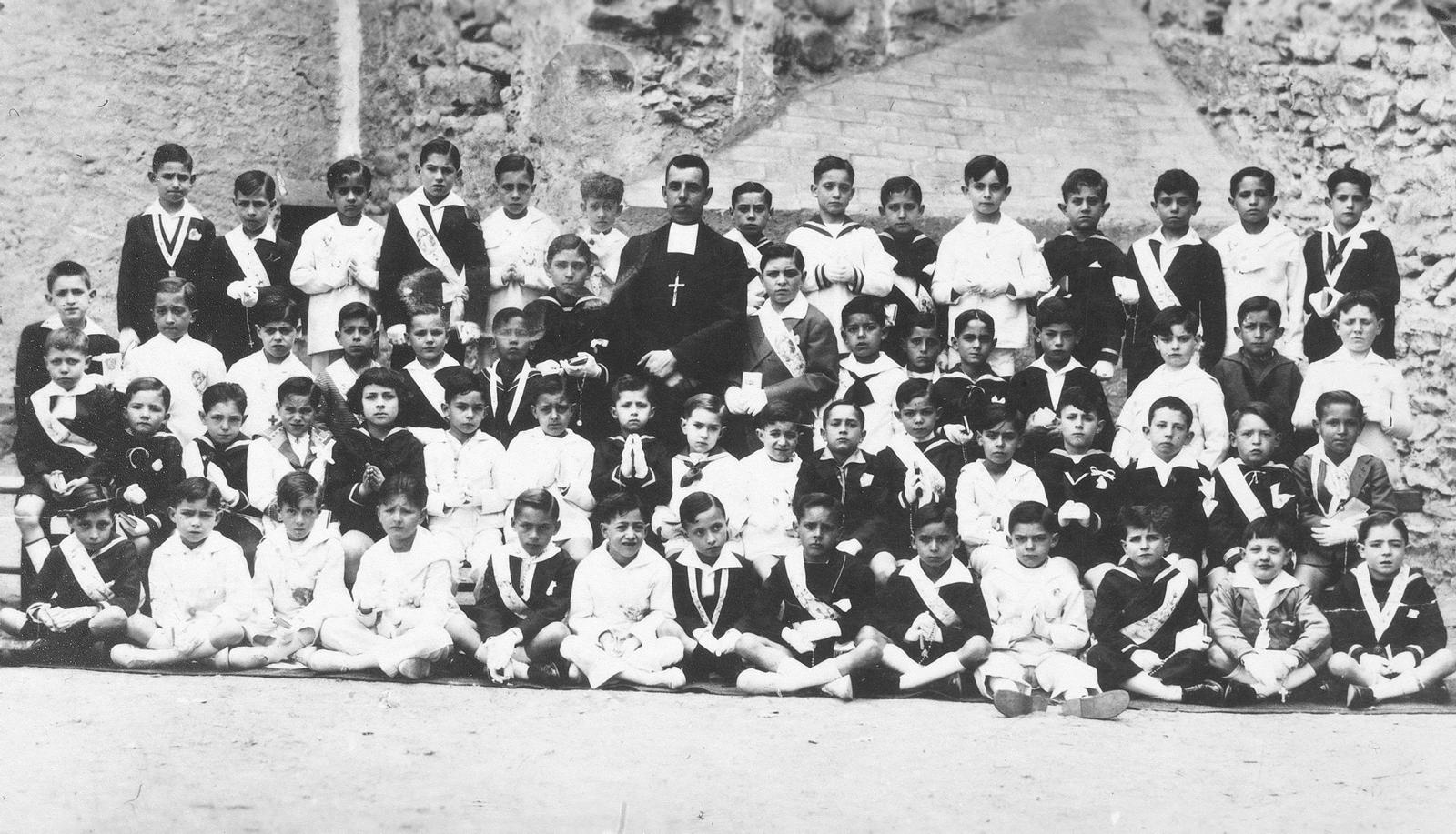 Desconegut, [Group portrait of the Marists]