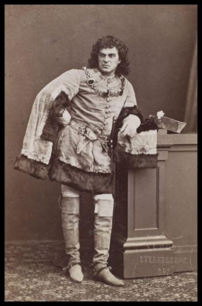 London Stereoscopic and Photographic Company, Guy Little Theatrical Photograph