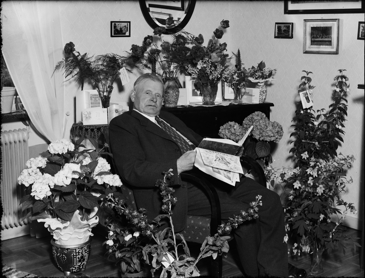 Skötsner-Edhlund, Valdemar Grandin 70-år, Östhammar, Uppland 1954