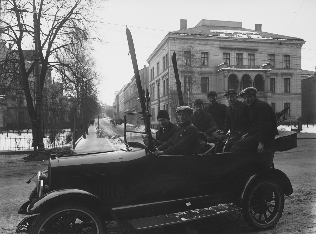 Anders Beer Wilse, Prot: Knudsen & Bommen
