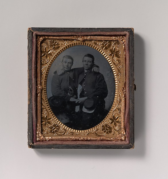 Unknown, [Two Union Soldiers Holding Hands, Arms Around Each Other's Shoulders]
