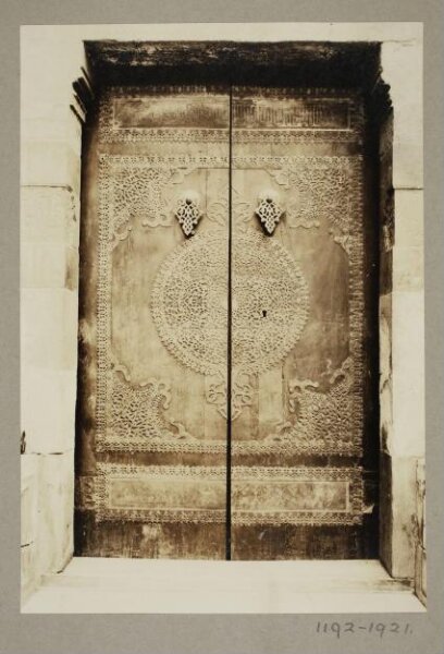 K.A.C. Creswell, Door in the courtyard of the funerary complex of Mamluk Sultan al-Zahir Barquq, Cairo