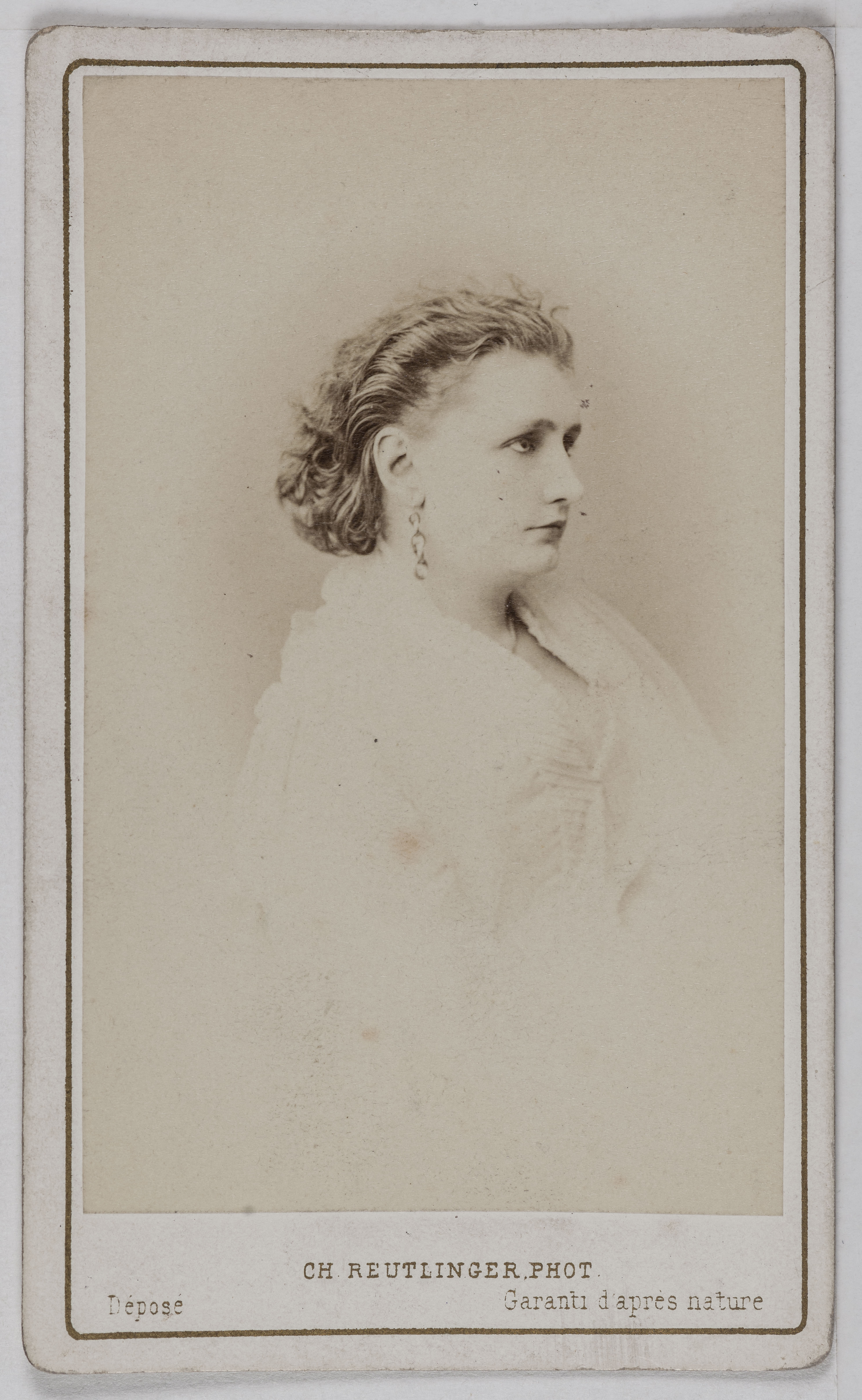 Charles Reutlinger, Portrait de Marié Irma, (sœur de Galli et de Paola Marié), (actrice)
