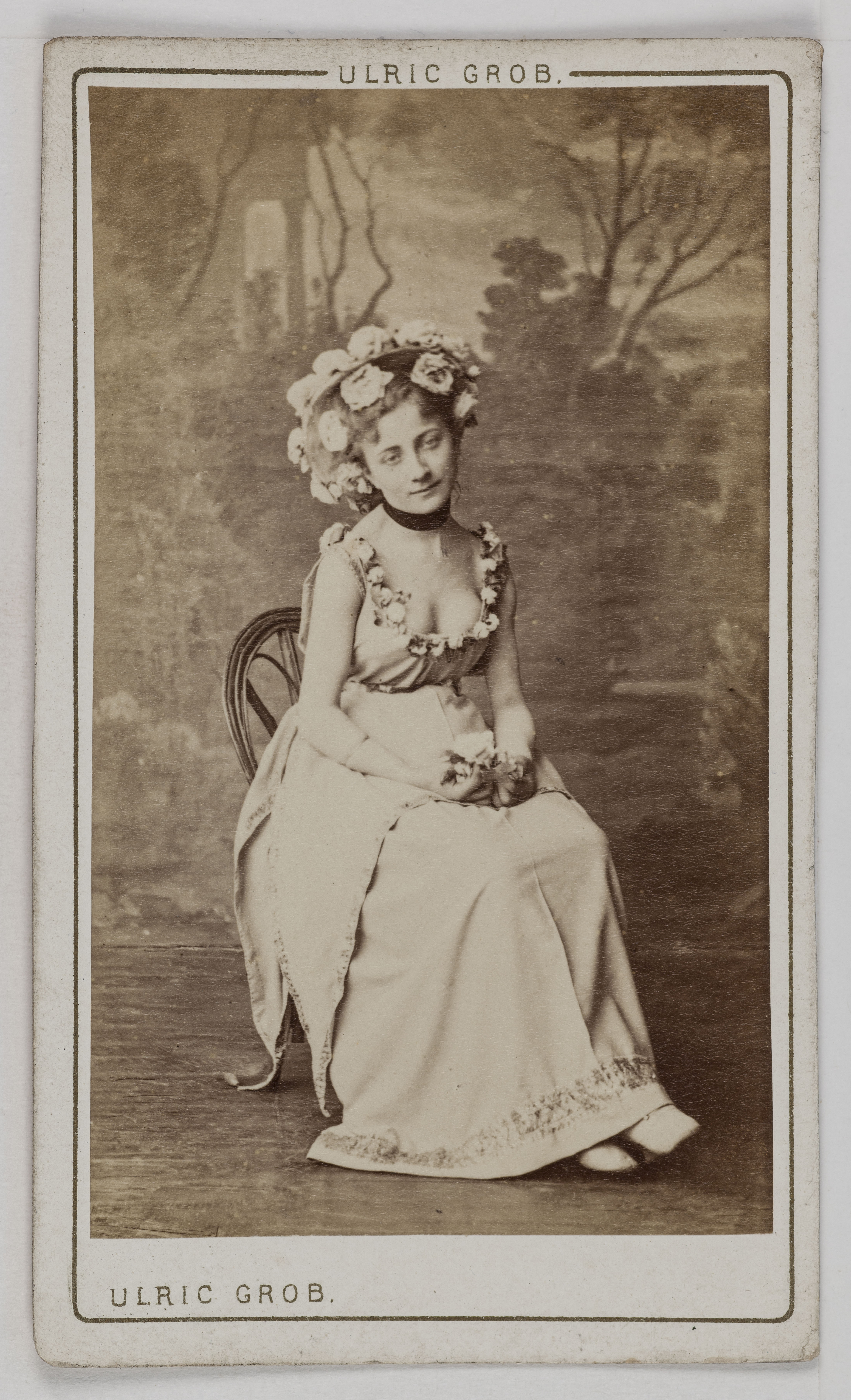 Ulric Grob, Portrait de Victoria, actrice au Théâtre des Délassements-Comiques en 1874.