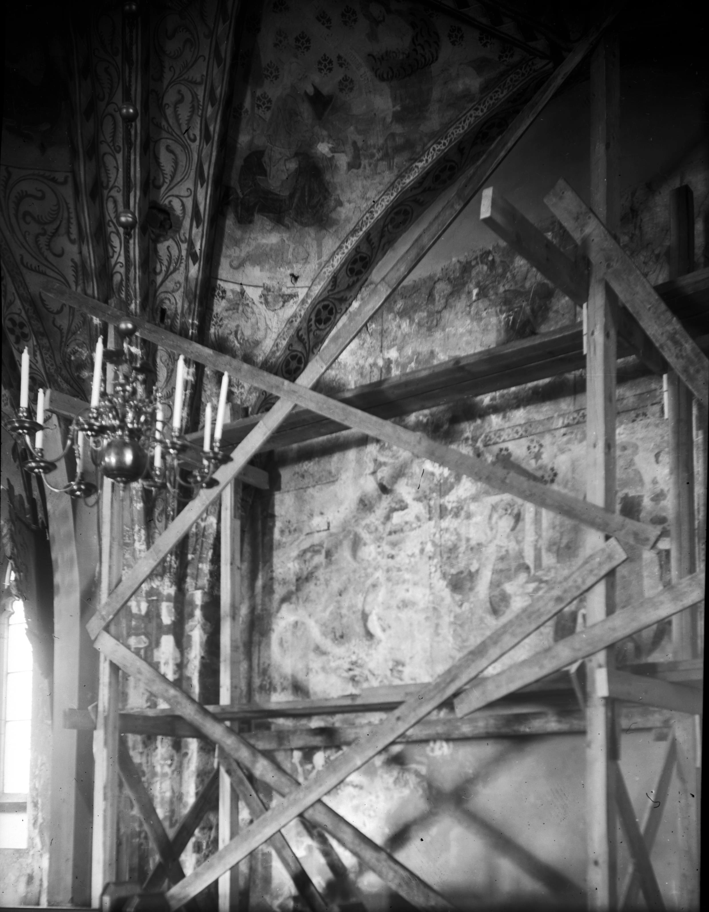 Sven Dalén, Floda kyrka