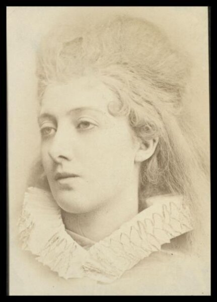 London Stereoscopic and Photographic Company, Guy Little Theatrical Photograph
