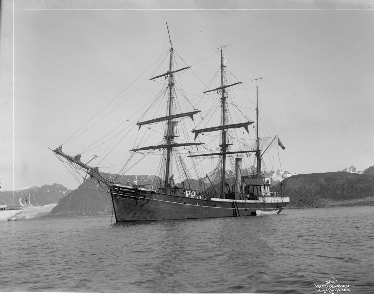 Anders Beer Wilse, Frithjof (b. 1884, O. Tellefsen, Tønsberg), Walter Wellmans polarskip