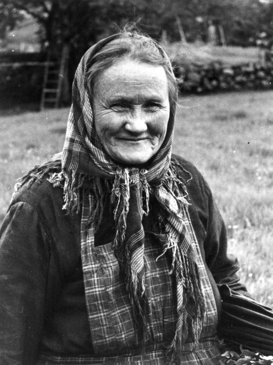 Anna Grostøl, Portrett av Maria Haddeland, født 1873. Eiken, Hægebostad, Vest-Agder 1941.