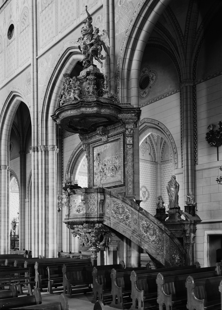 Paul Sandberg, Predikstolen i Uppsala domkyrka, Uppsala 1941