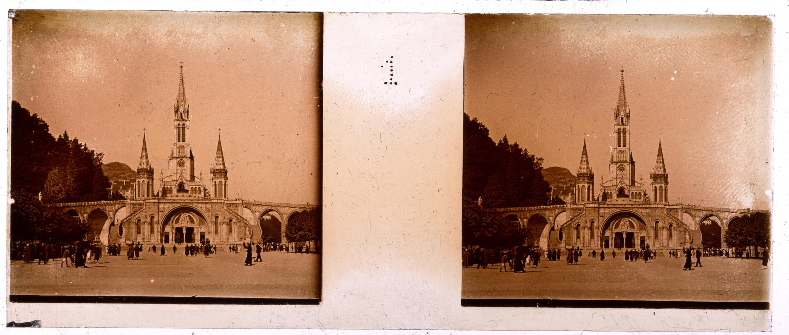 Desconegut, [Lourdes]