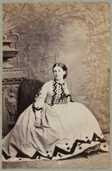 Unknown, Carte-de-visite photographs (480). Four photographs  are dry-mounted to each sheet (120).