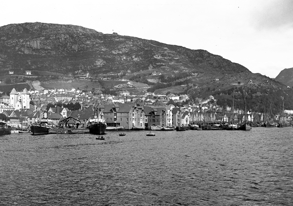 Axel Lindahl, Prot: Bergen Vaagen