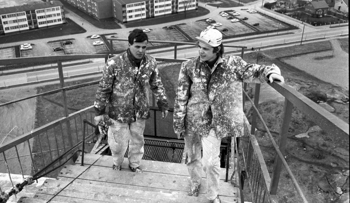 Örebro Kuriren, Svampen målas om 18 april 1967.