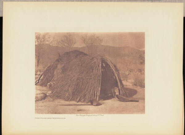 Edward S. Curtis, Mono House near Independence