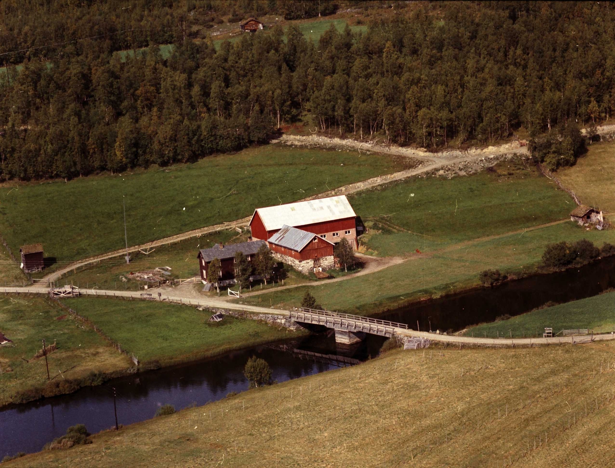 Widerøes Flyveselskap A/S, Gårdsbruk.