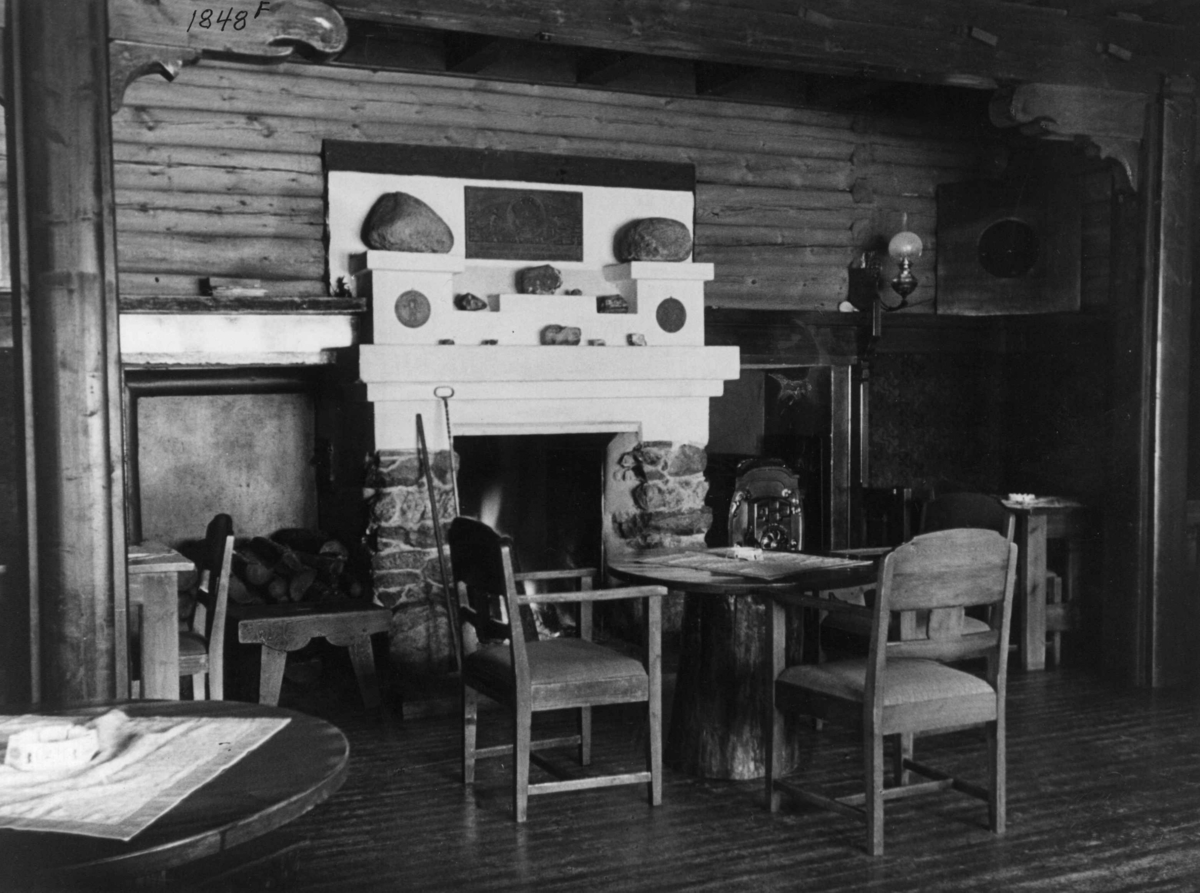 Anders Beer Wilse, Interiør Knutehytta, Jonsknuten, 1936