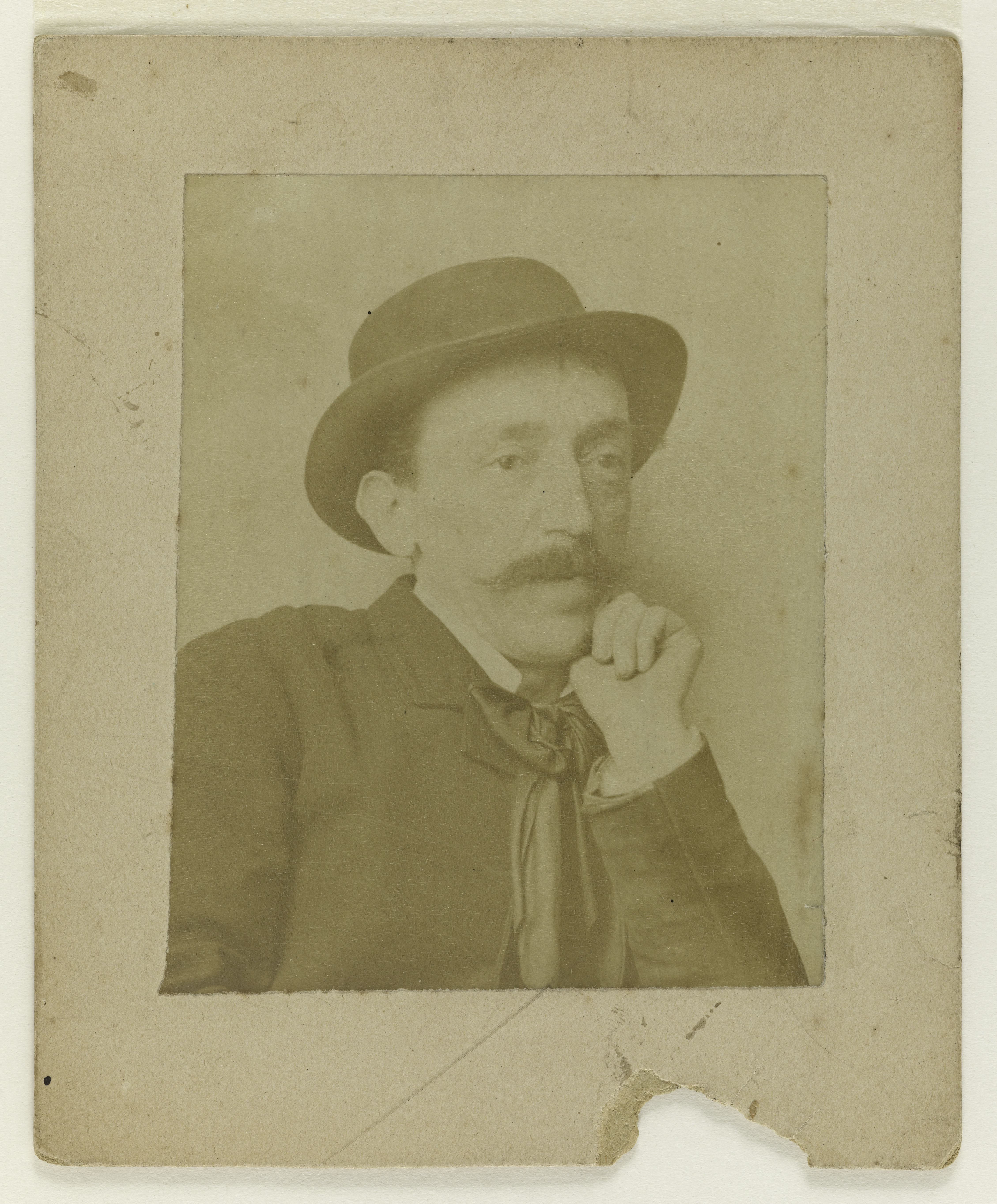 Anonyme, Portrait de Jean-Louis Raymond Pelez au chapeau, frère de Raymond Pelez
