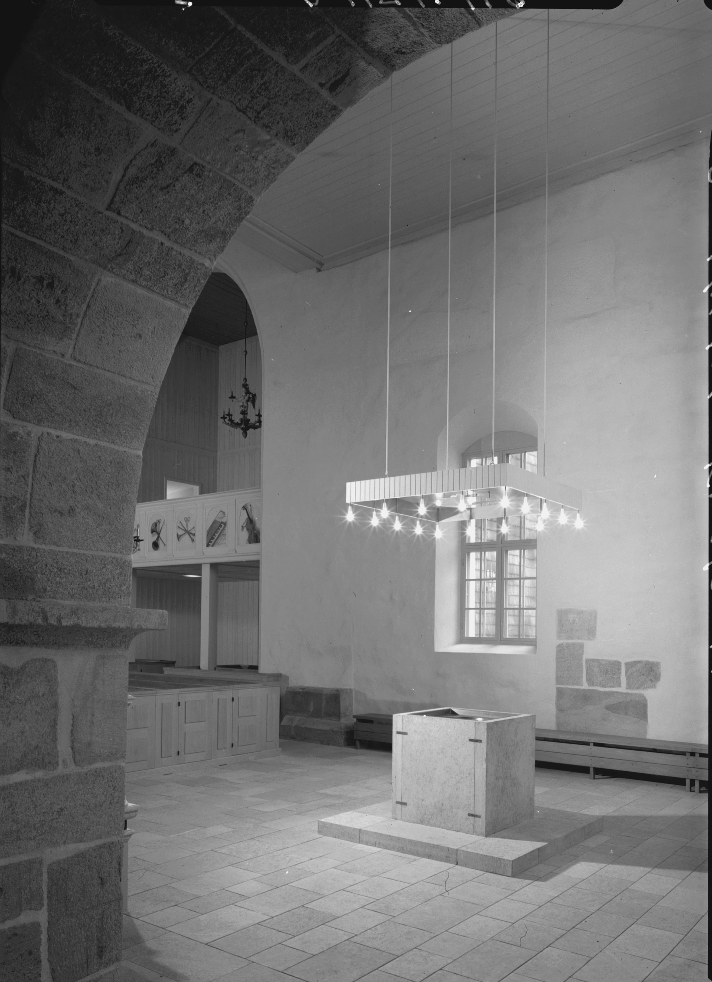 Sören Hallgren, Nydala kyrka (klosterkyrkan)