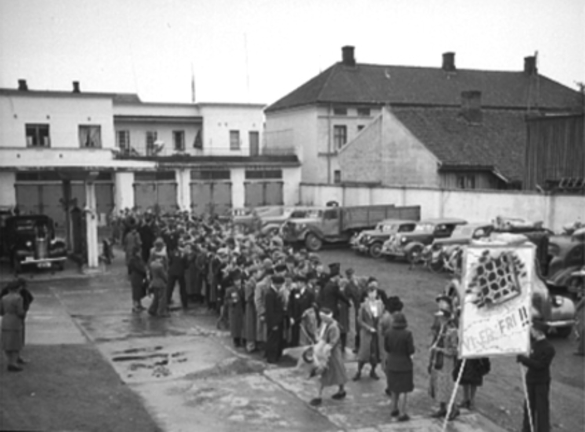 Anno Domkirkeodden, DET LOKALE "FANGETOG", FRU CHRISTIE VIDARSHOV, MYE FOLK