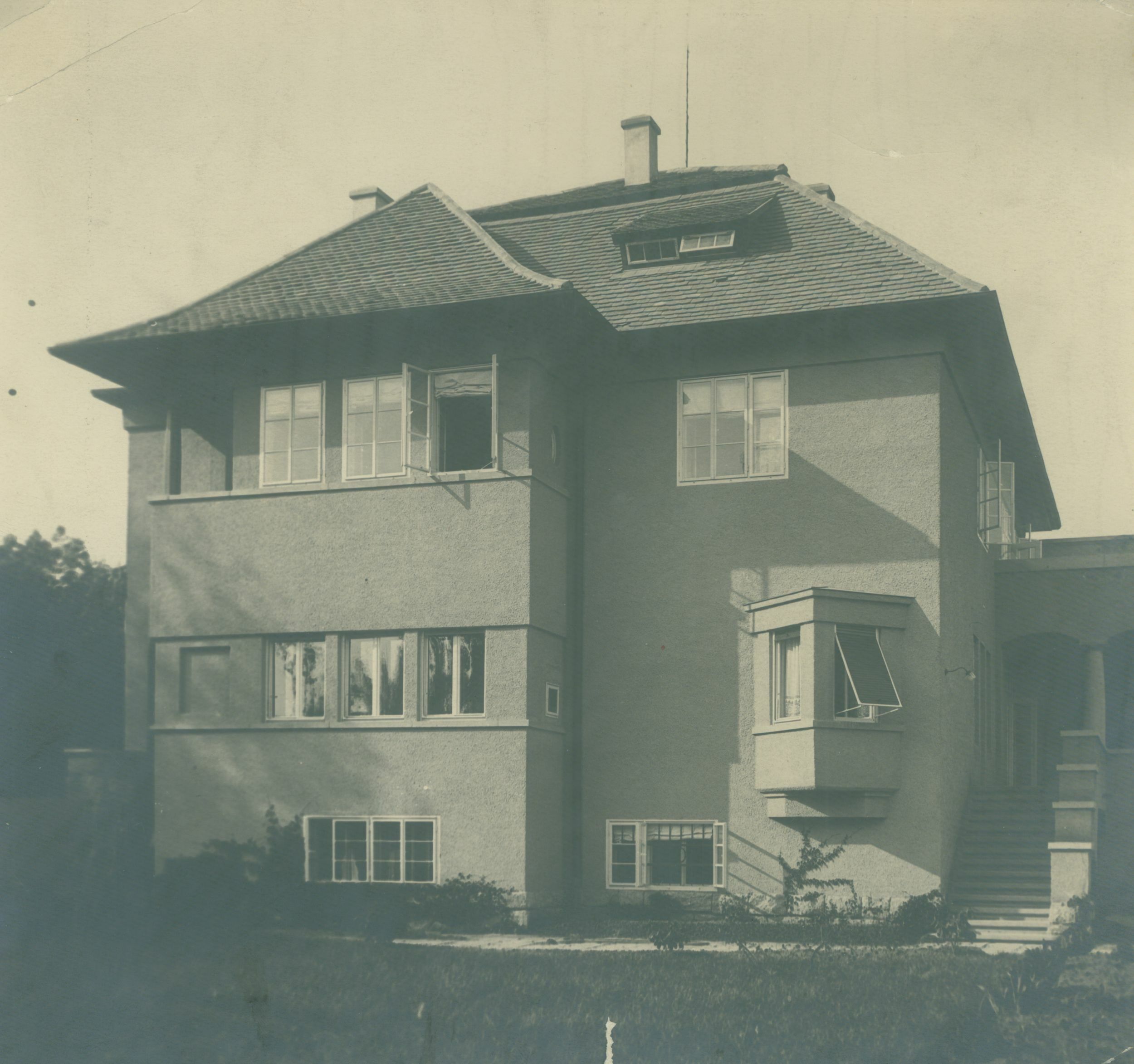 Viktor Kovačić, Vila Vrbanić