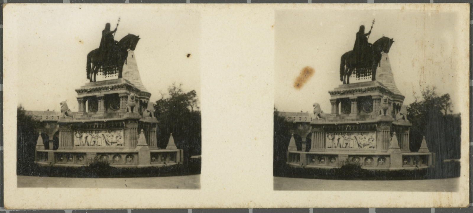 Desconegut, Hungria-Budapest-Monumento a San Esteban Solsona Rius S.A.