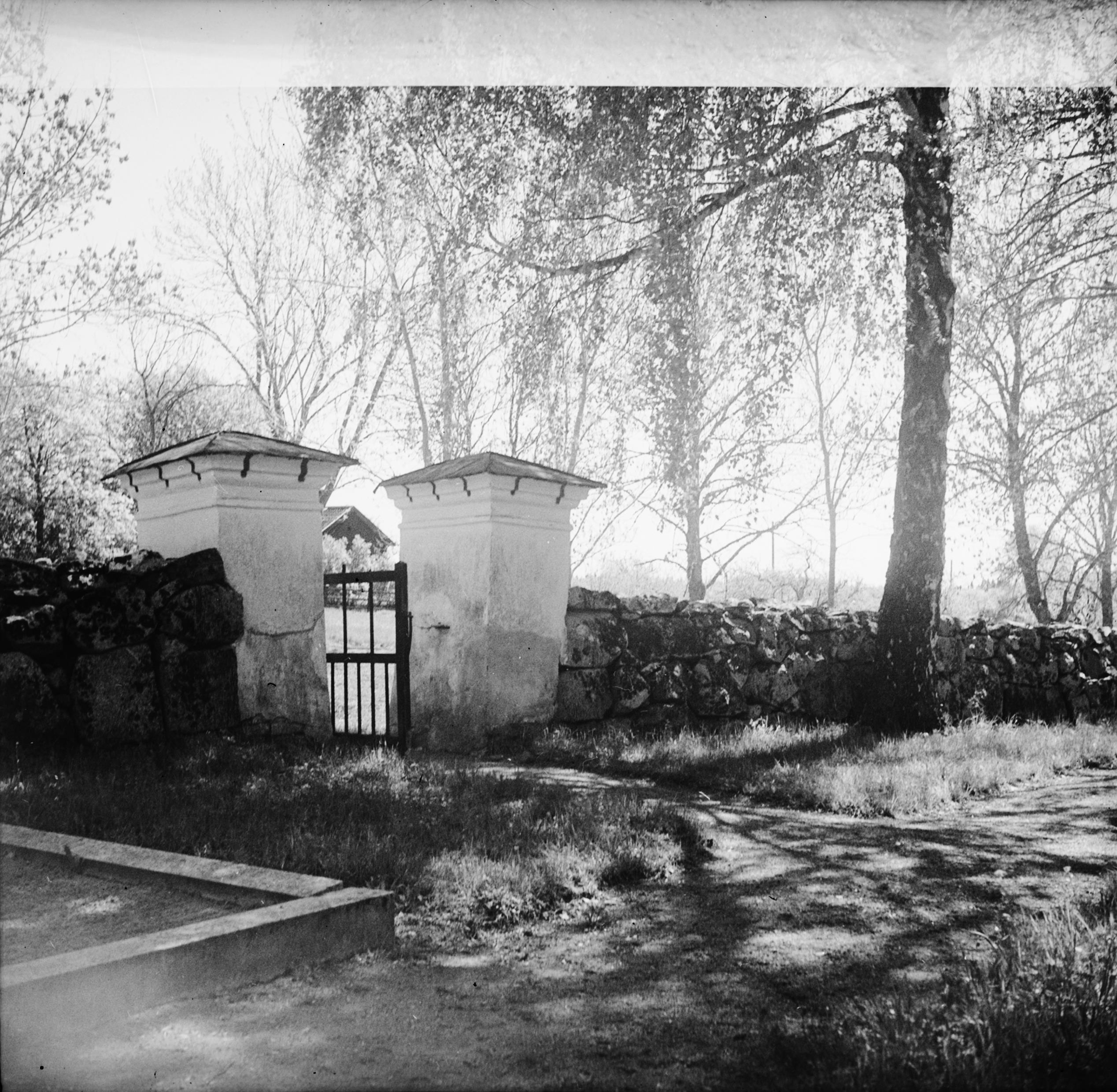 Iwar Anderson, Kärrbo kyrka