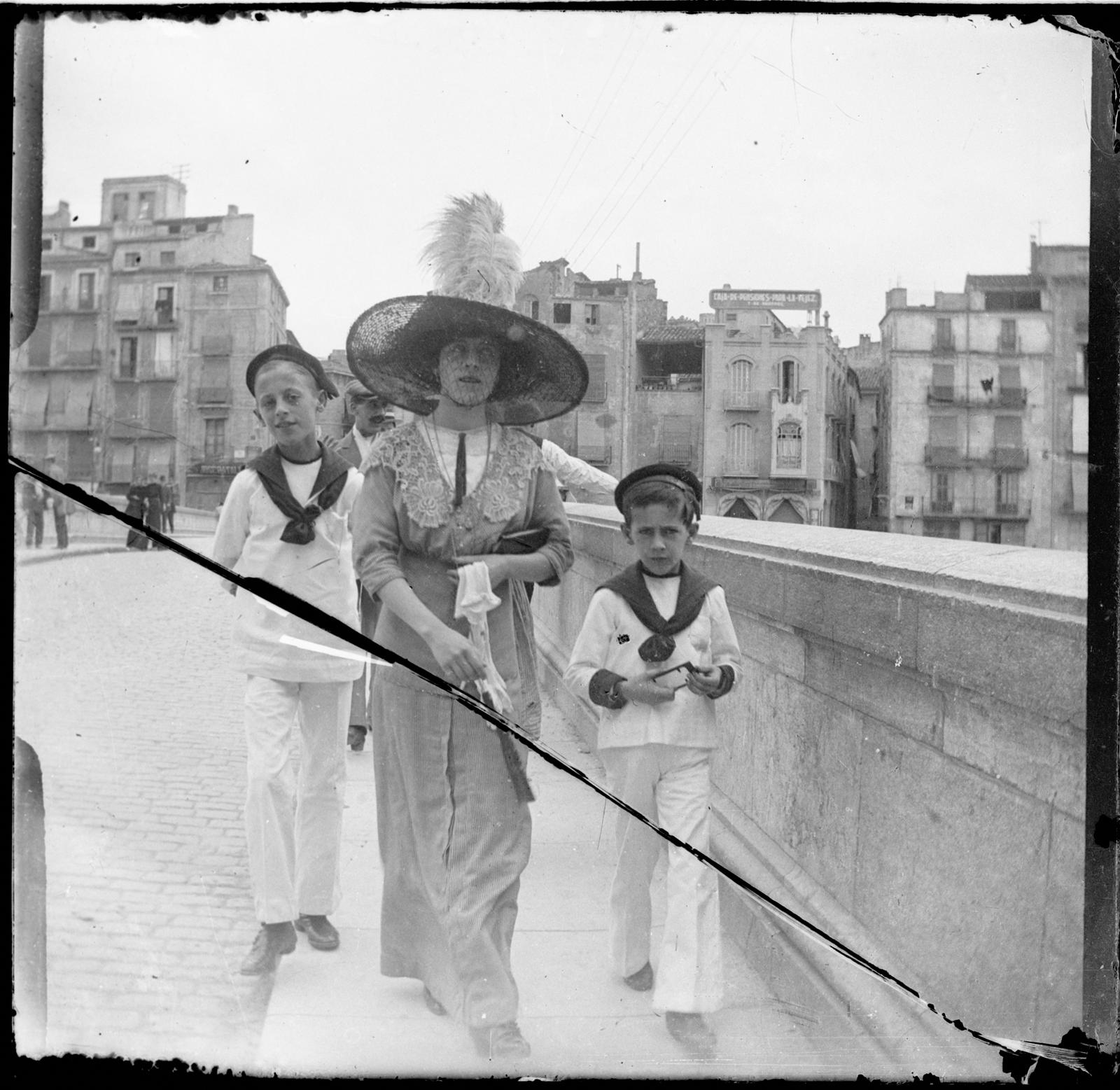 Desconegut, [Retrat al pont de Pedra]