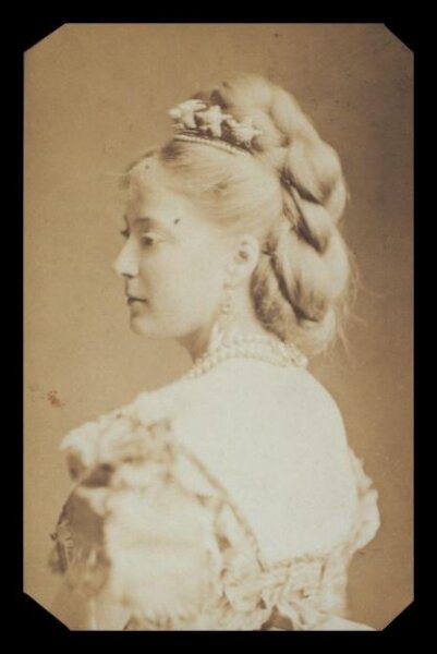 London Stereoscopic and Photographic Company, Guy Little Theatrical Photograph