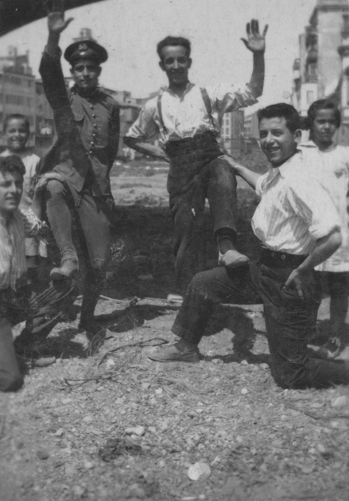 Desconegut, [Group Portrait]