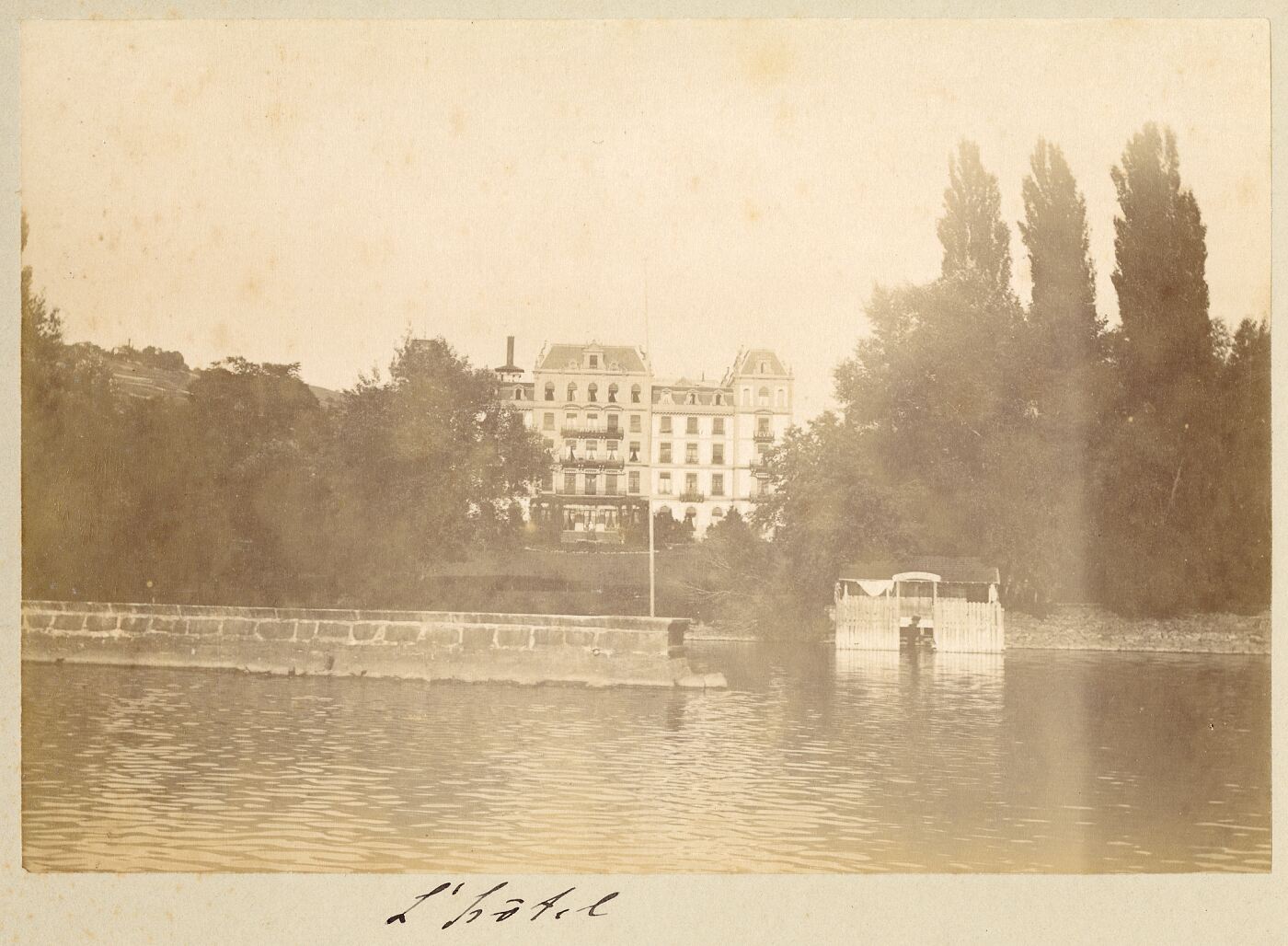 Benediktas Henrikas Tiškevičius, Šveicarija. Viešbutis Grand Hotel de Vevey vandens panoramoje