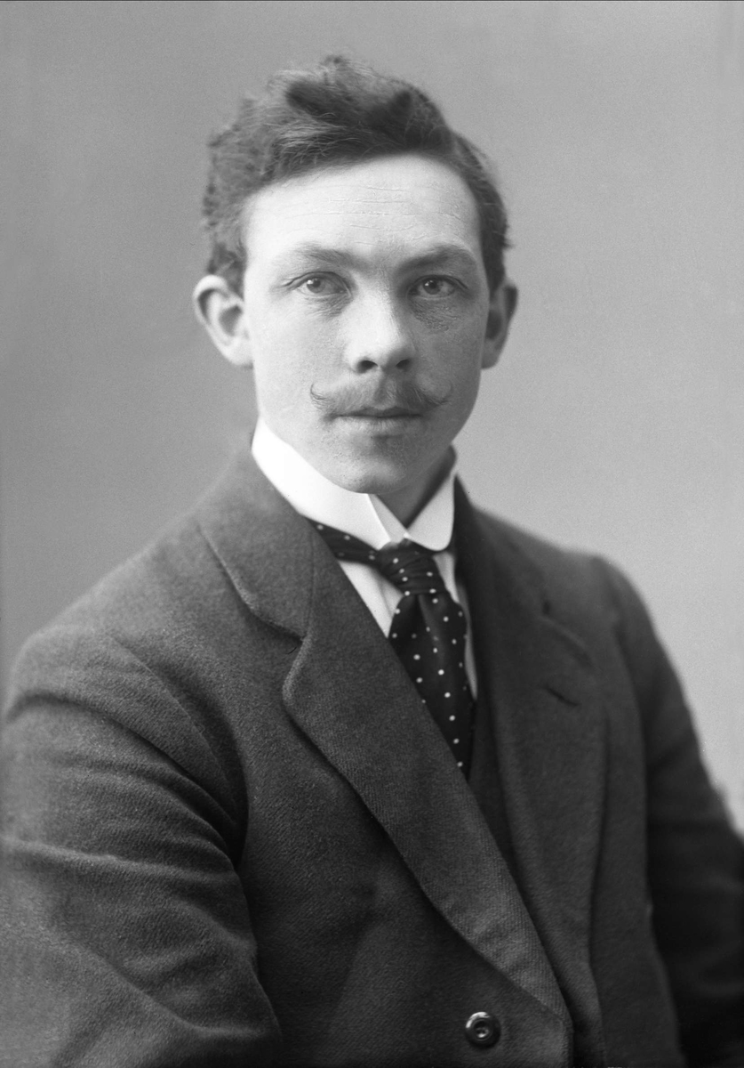 Gustav Borgen, NFB.00639