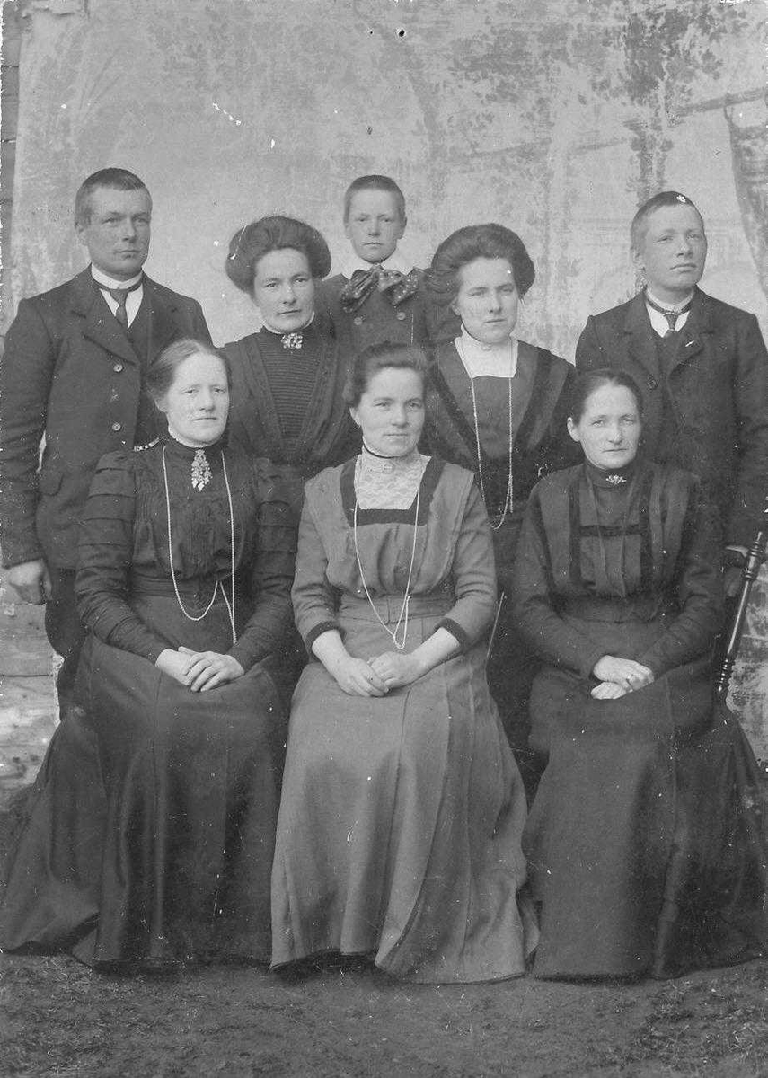 Henrik Augustinsson Stinessen, Familiebilde