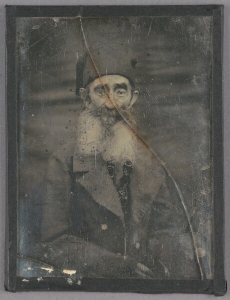 Unknown, [Elderly French peasant man with white beard and native cap]