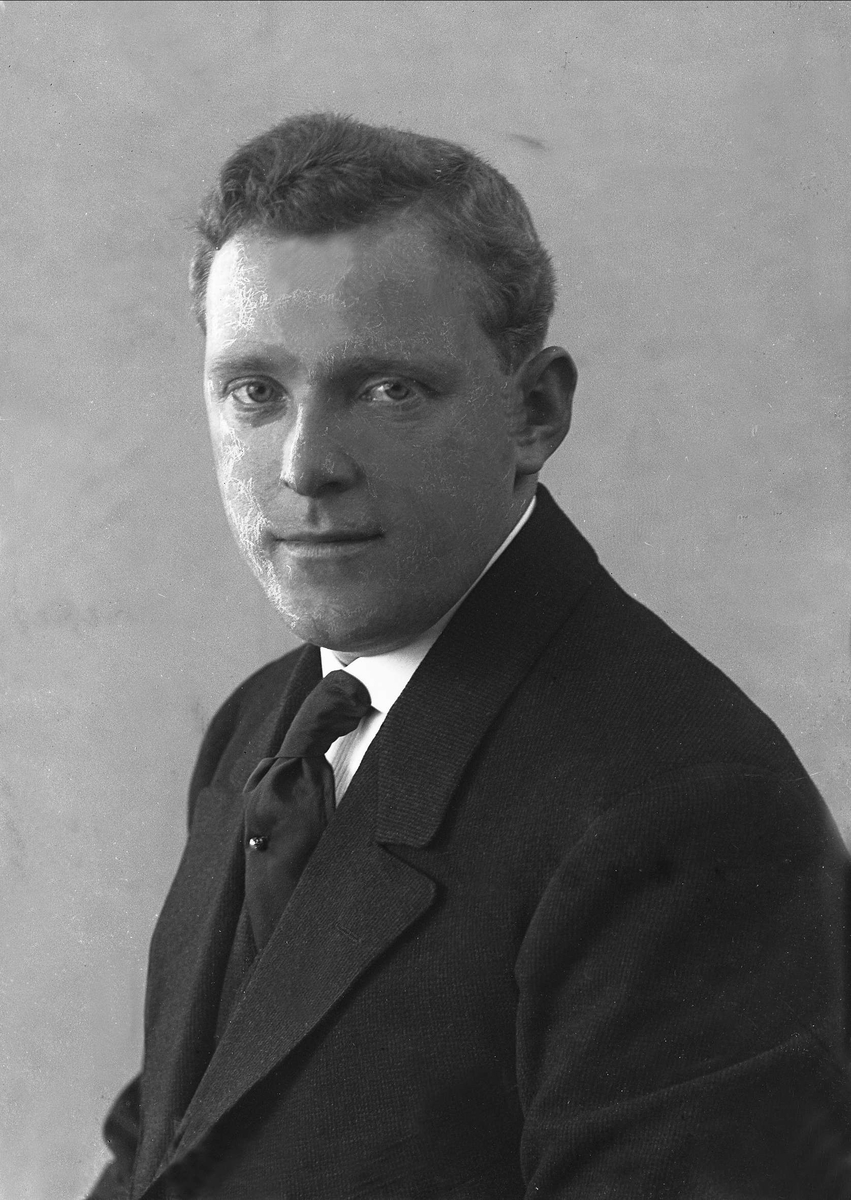 Gustav Borgen, NFB.43379