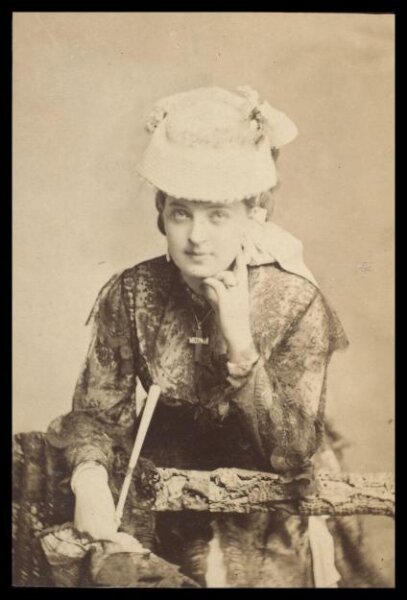 London Stereoscopic and Photographic Company, Guy Little Theatrical Photograph
