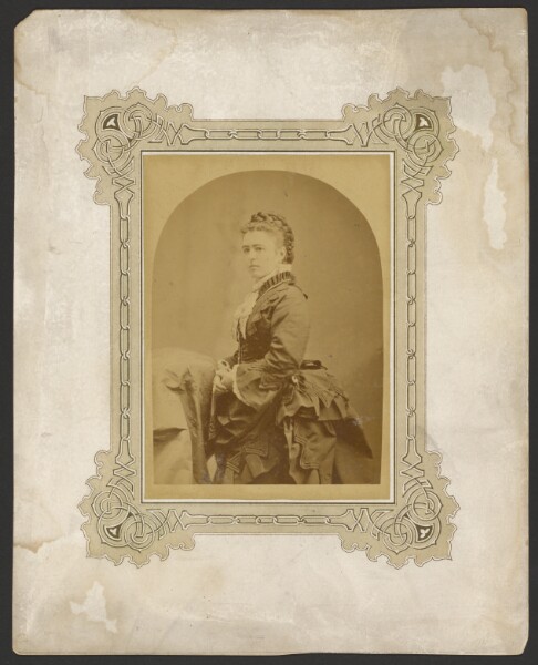 Unknown, [Portrait of young woman]