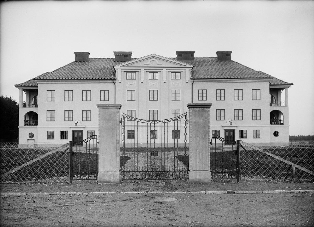 Paul Sandberg, Tunåsens sjukhem, kvarteret Inge, Styrbjörnsgatan, Svartbäcken, Uppsala