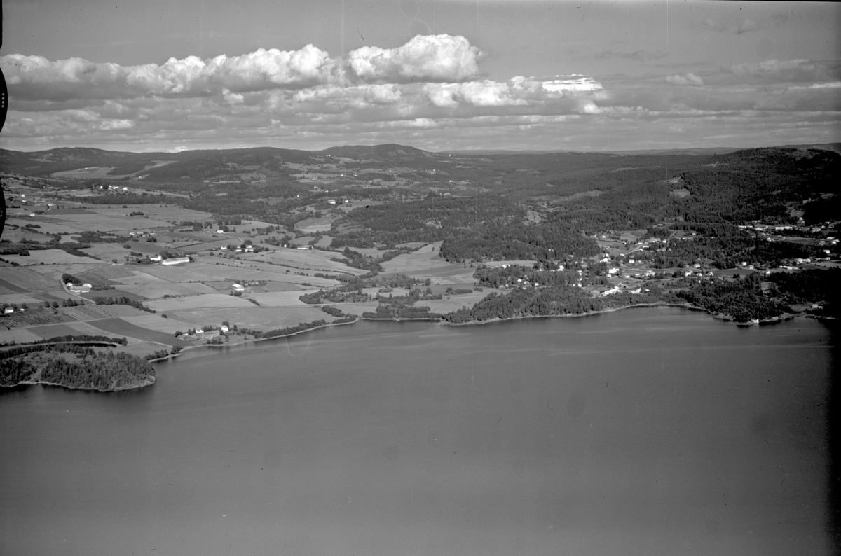 Anno Domkirkeodden, Flyfoto av Mjøsa, Moelv og Ringsbygda.