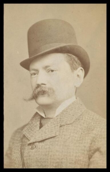 London Stereoscopic and Photographic Company, Guy Little Theatrical Photograph