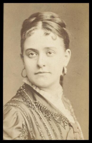 London Stereoscopic and Photographic Company, Guy Little Theatrical Photograph