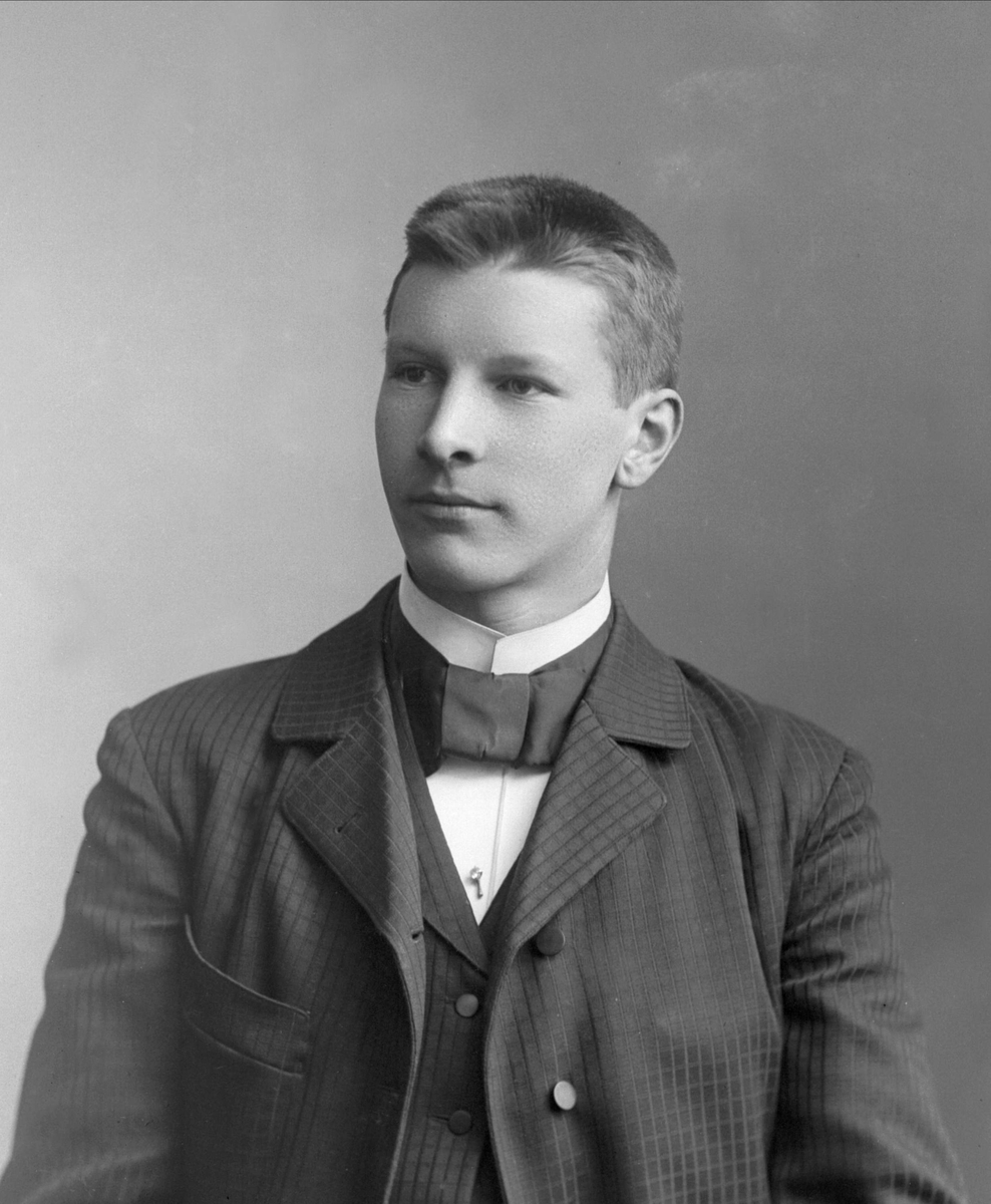 Gustav Borgen, NFB.34097