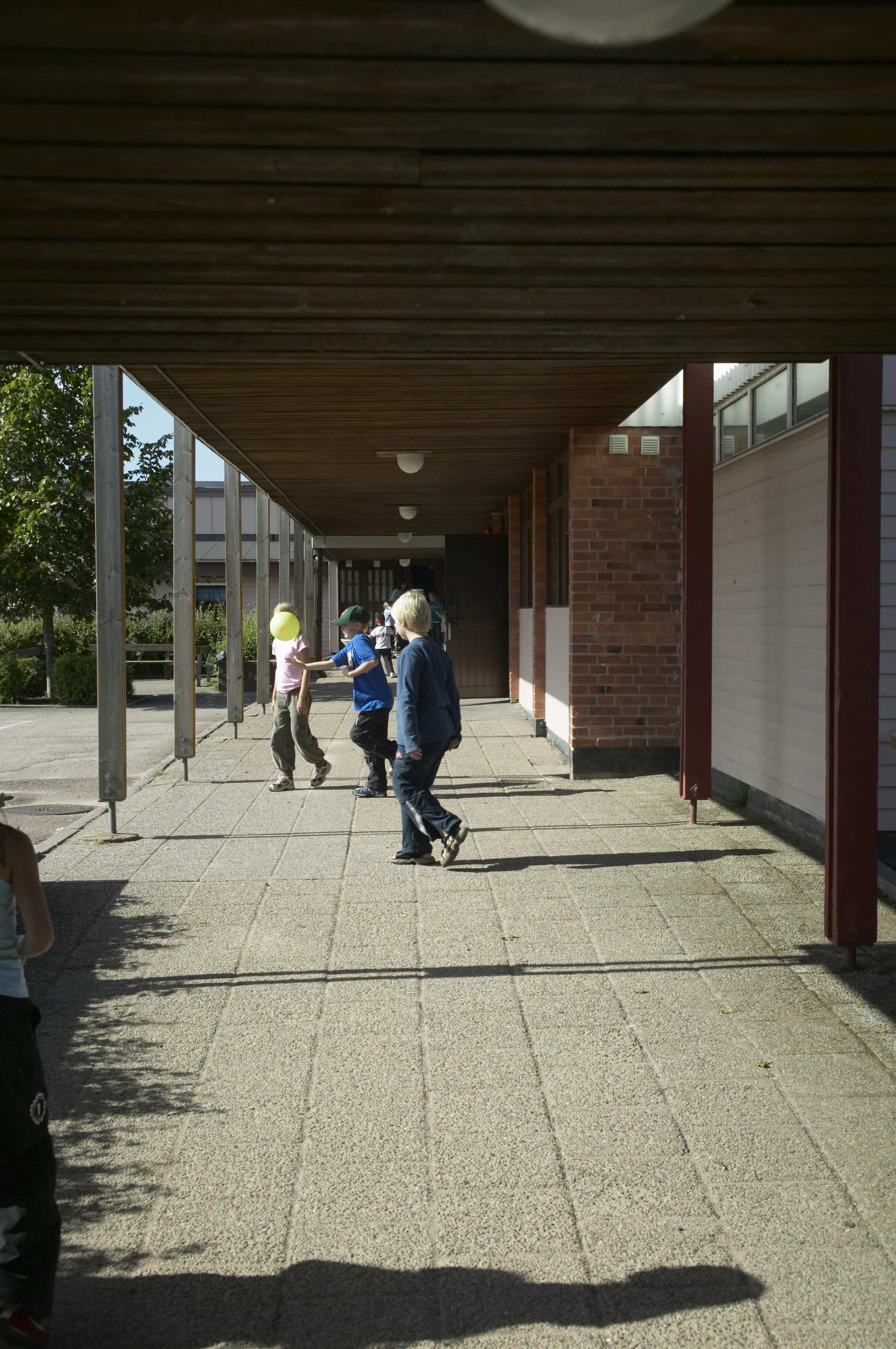 Bengt A Lundberg, Vallargärdets skola