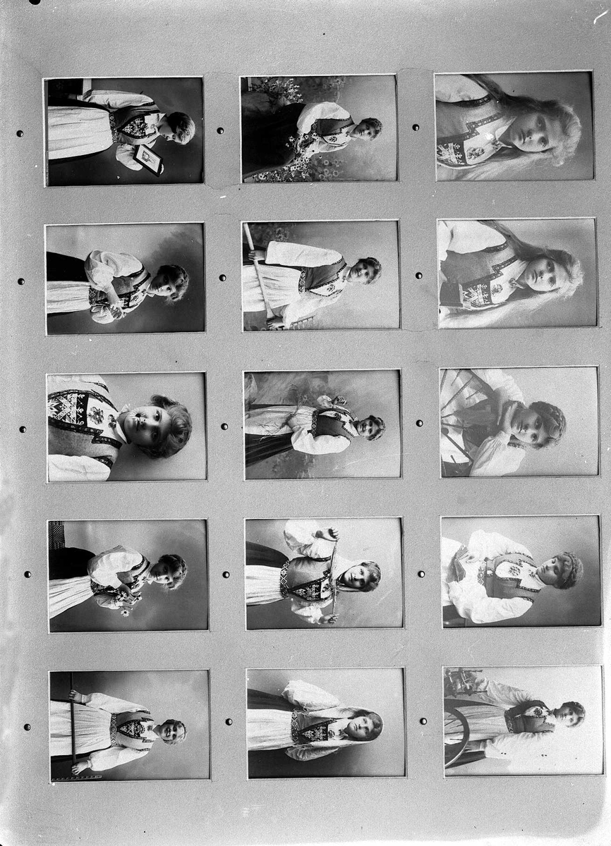 Solveig Lund, Oversiktsbilde av Solveig Lunds monteringer av sine fotografier på veggen i studioet.