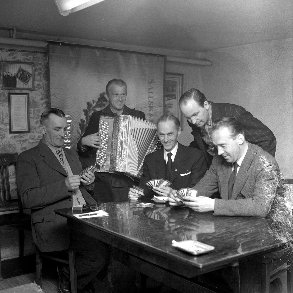 Örebro Kuriren, Reportage om Länkarna. 16 april 1955