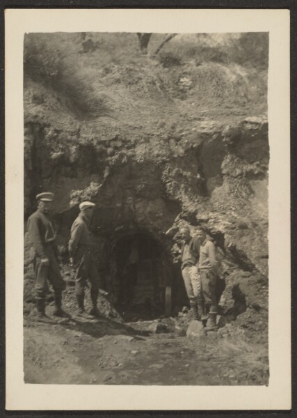 Louis Fleckenstein, [Group at Mouth of Cave]