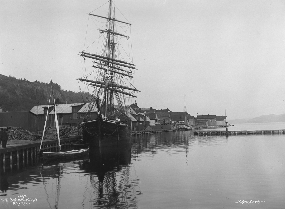Anders Beer Wilse, Prot: Holmestrand - Langs Bryggene med Fartøi 4. Oct. 1903
