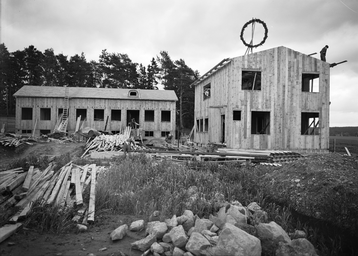 Paul Sandberg, The Institution Building of the Swedish Seed Association Ultunabranch and the Superintendent’s Residence under construction