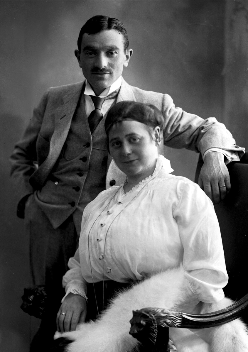 Gustav Borgen, Gruppeportrett, herr og fru M. Rabinowitz.